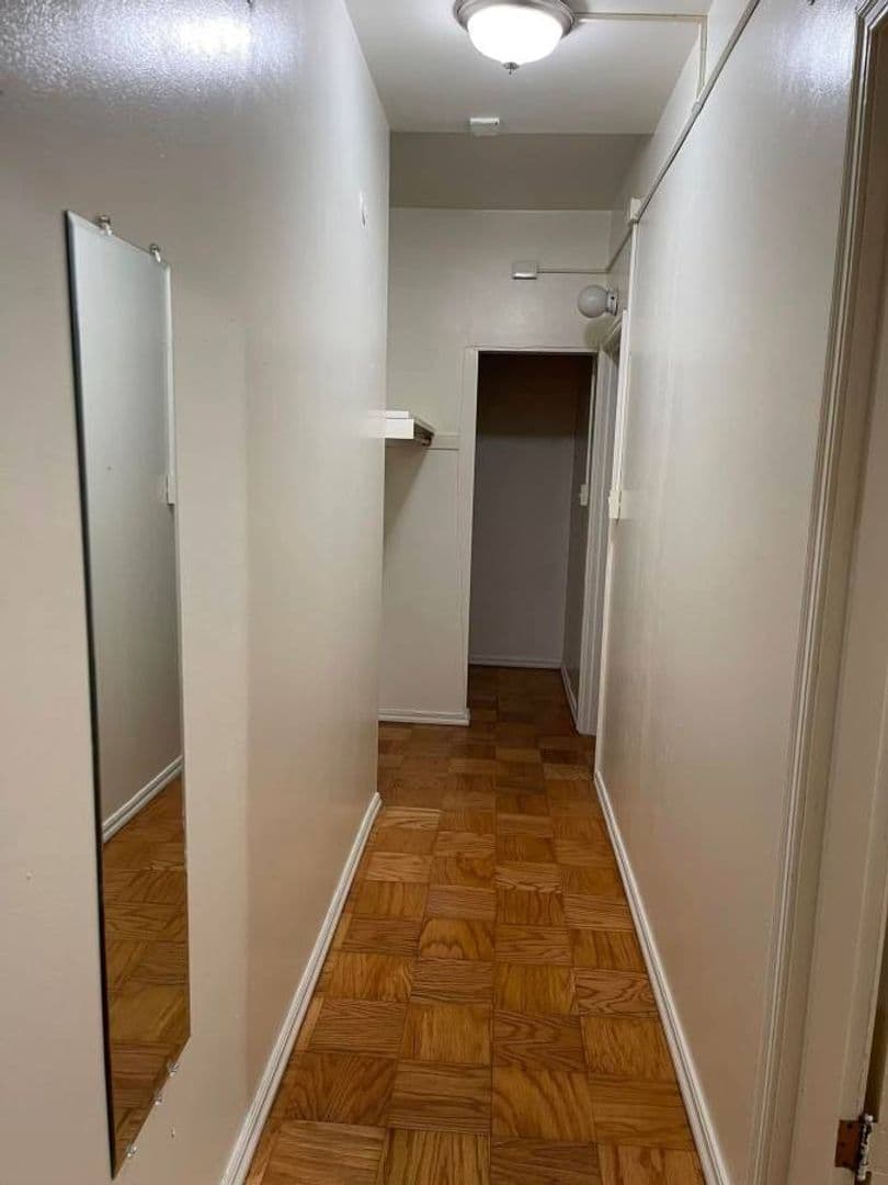 Berkeley Apartment: 2516 Piedmont Ave