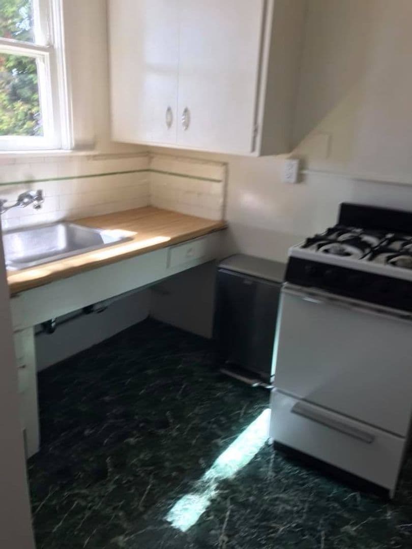 Berkeley Apartment: 2525 Durant Ave