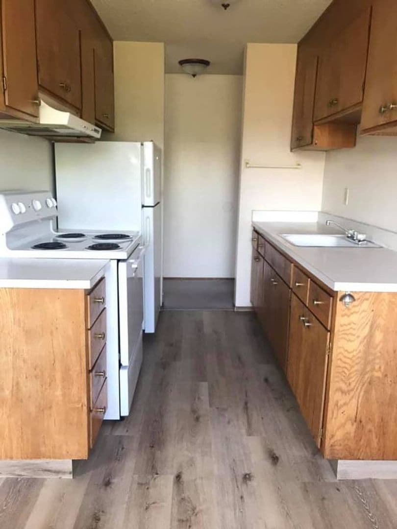 Berkeley Apartment: 2230 Haste St