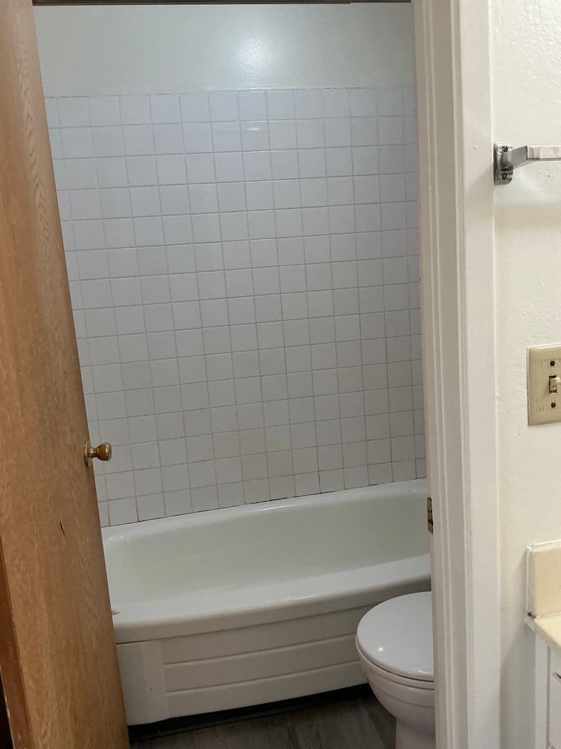 Berkeley Apartment: 2230 Haste St