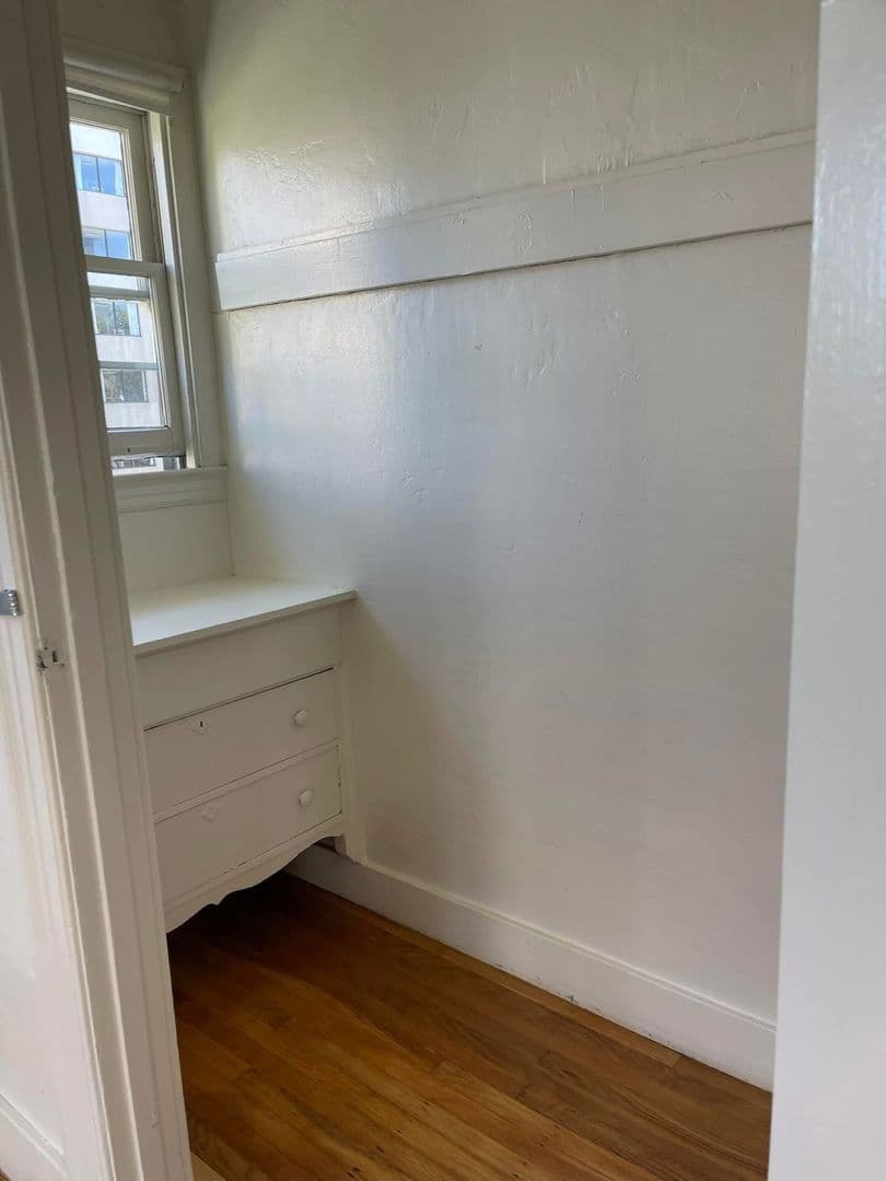 Berkeley Apartment: 2411 Durant Ave