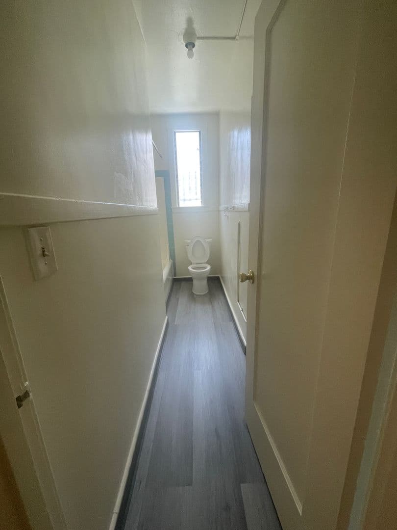 Berkeley Apartment: 2419 Durant Ave