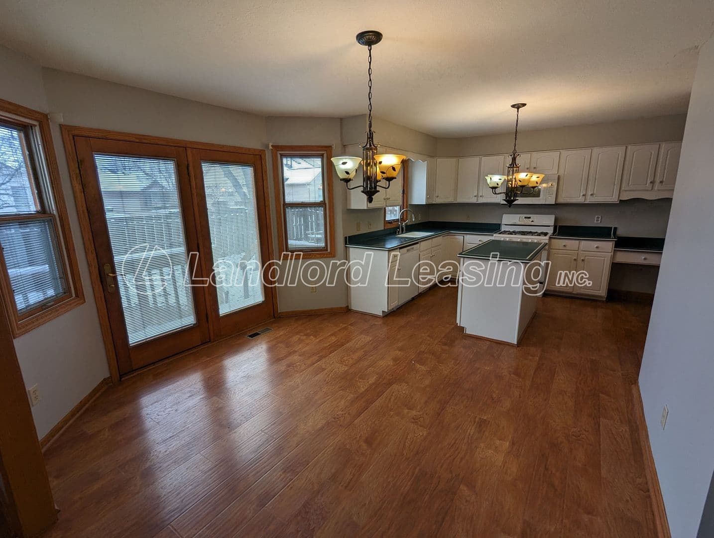 Elyria House: 125 Santa Fe Ct.