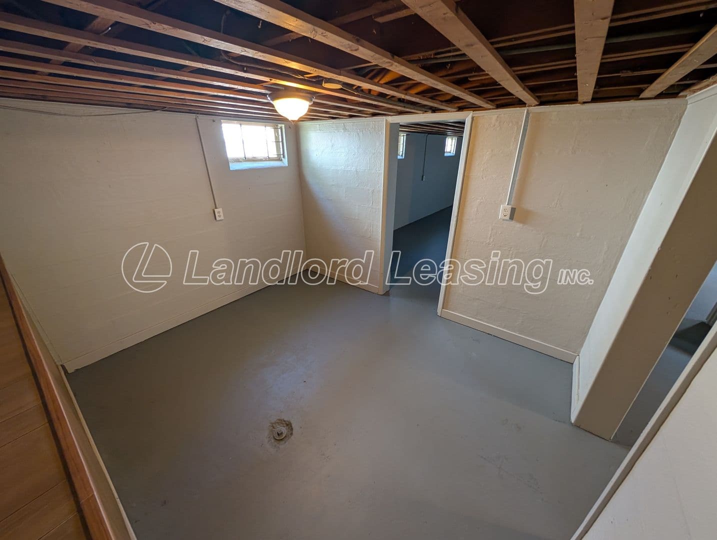 Lorain House: 2935 Caroline Avenue