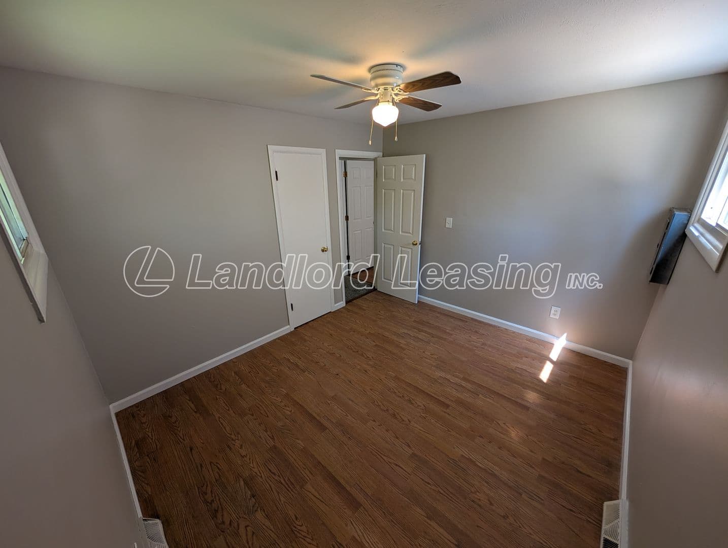 Sheffield Lake House: 4252 Belle Avenue