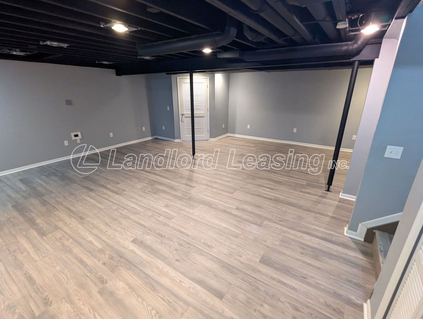 North Ridgeville House: 35330 Oxford Court