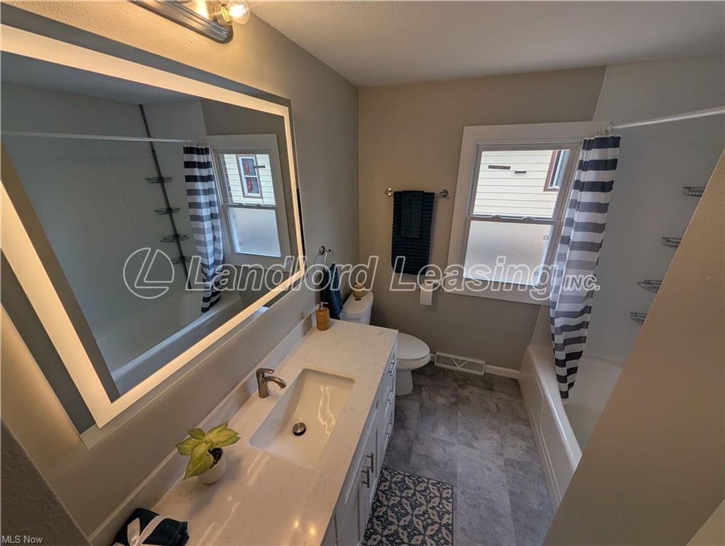 Lorain House: 2935 Caroline Avenue