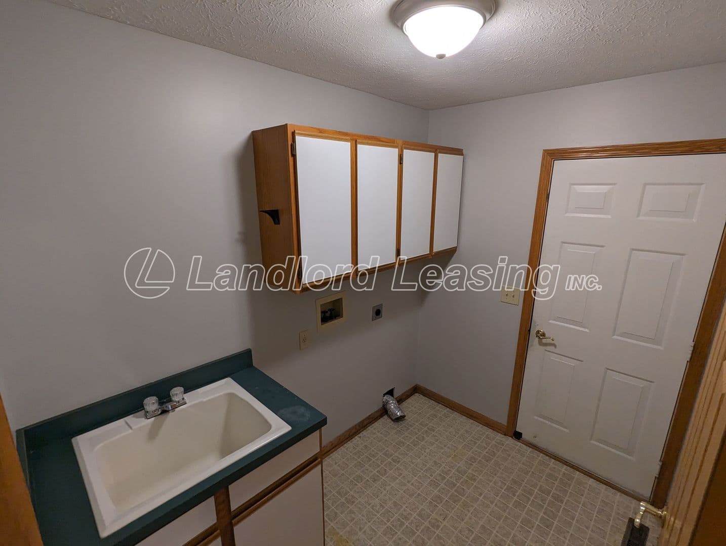 Elyria House: 125 Santa Fe Ct.