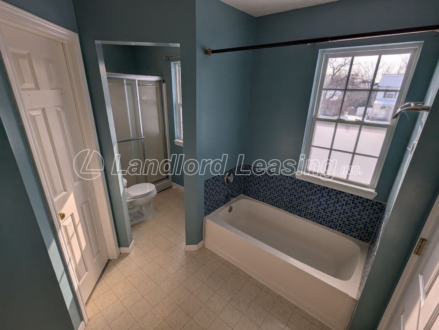 North Ridgeville House: 35330 Oxford Court