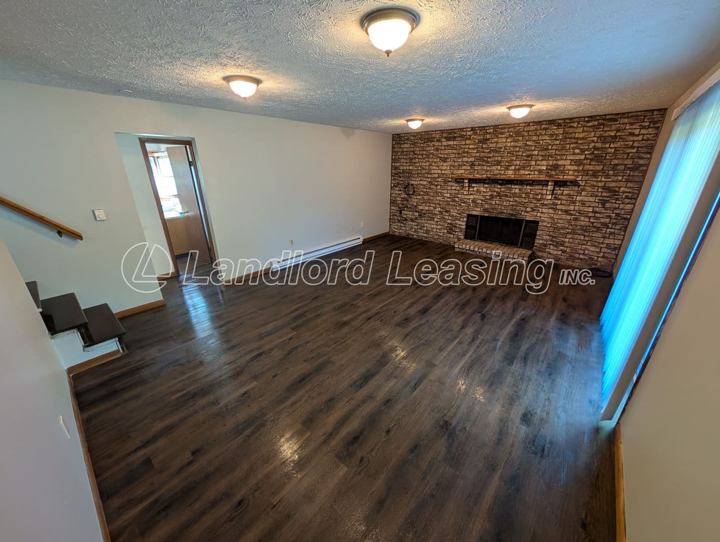 Wellington House: 44570 OH State Route 303