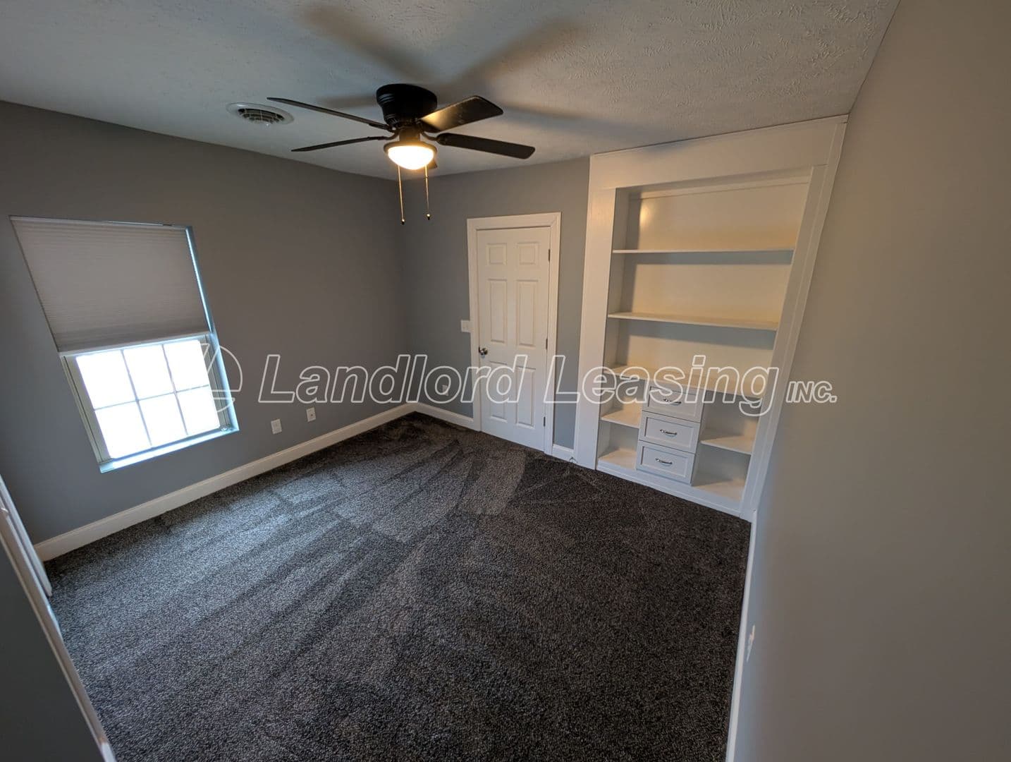 Elyria House: 9005 Murray Ridge Road