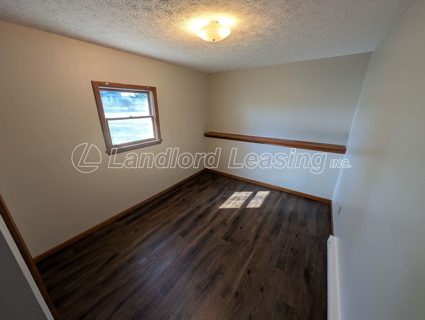 Wellington House: 44570 OH State Route 303