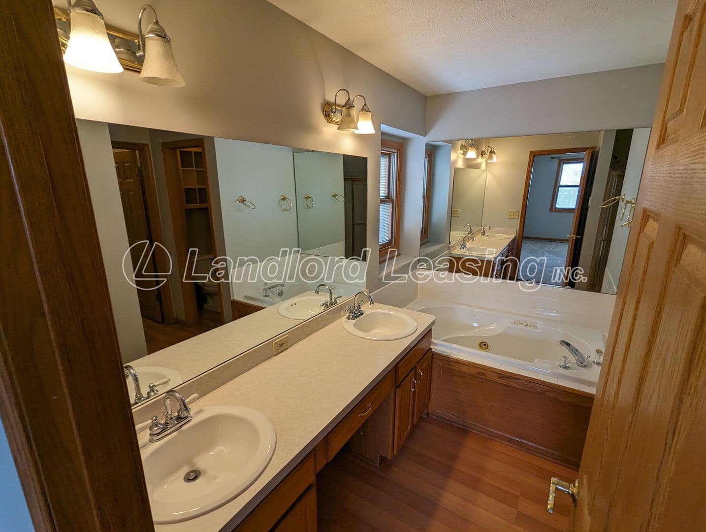 Elyria House: 125 Santa Fe Ct.