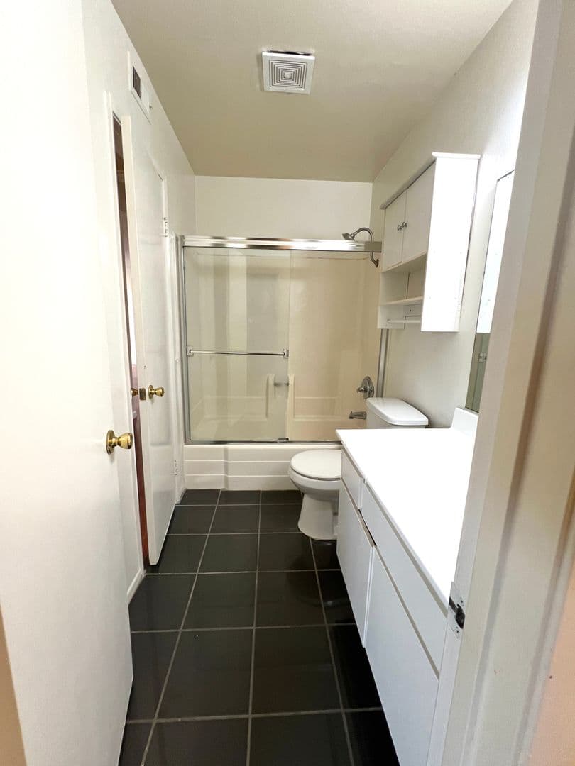 Placentia Apartment: 319 Josie Cir