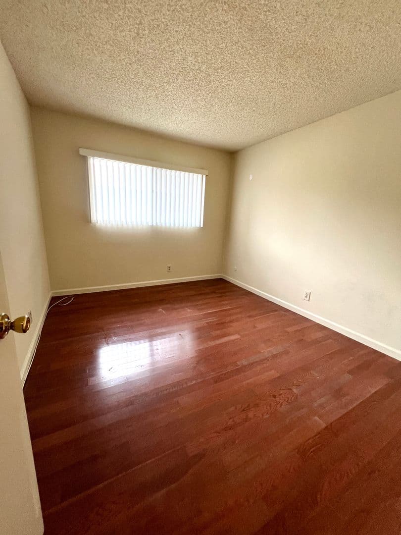 Placentia Apartment: 319 Josie Cir