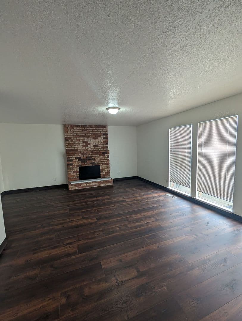 Turlock House: 1765 North Denair