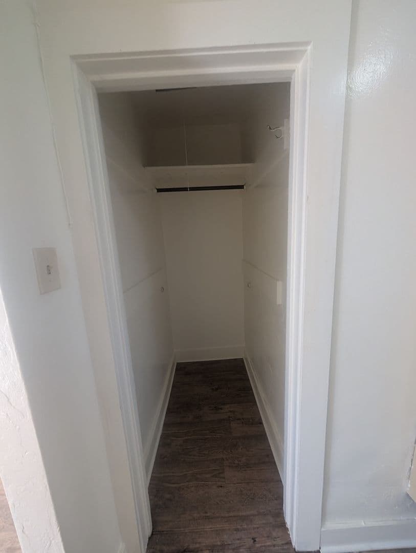 Turlock Apartment: 423 North Center Street