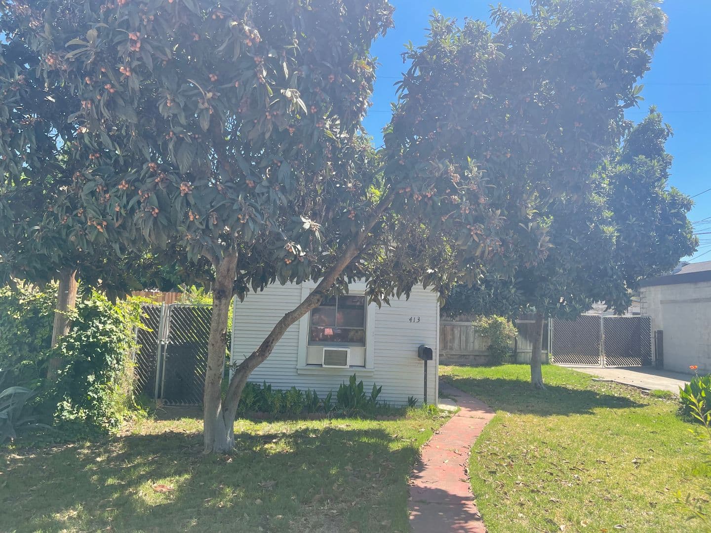 Turlock Apartment: 423 North Center Street