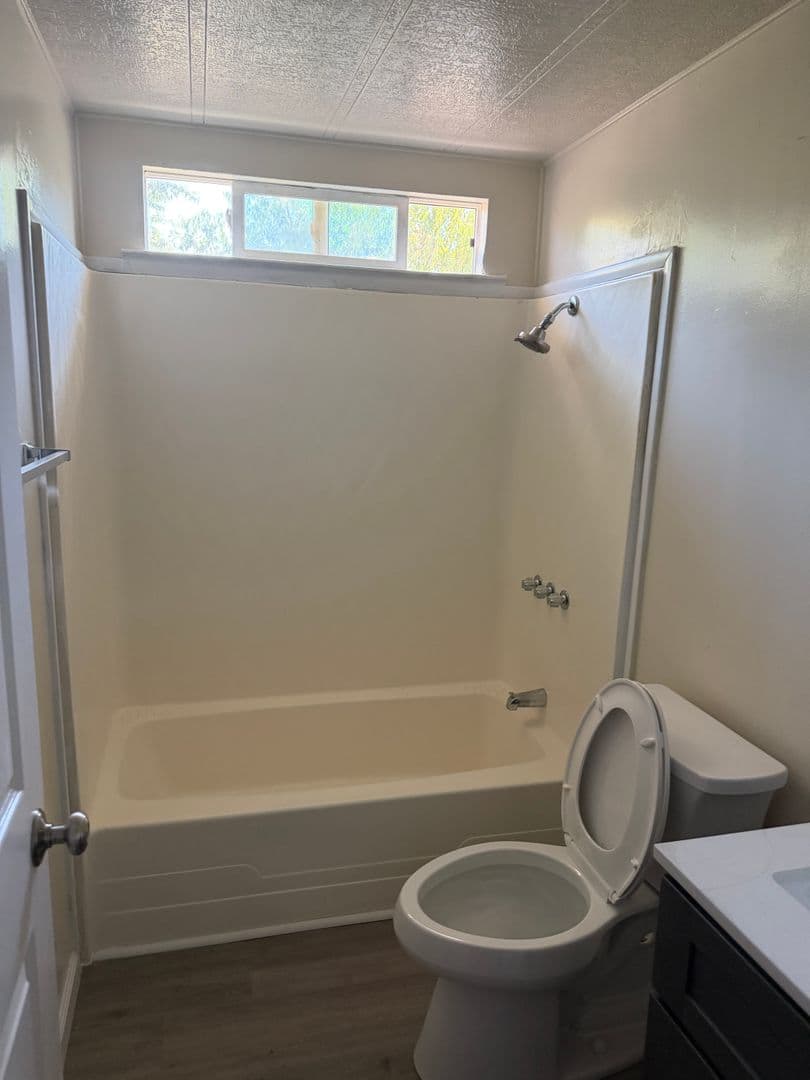 Modesto Apartment: 429 Root Rd
