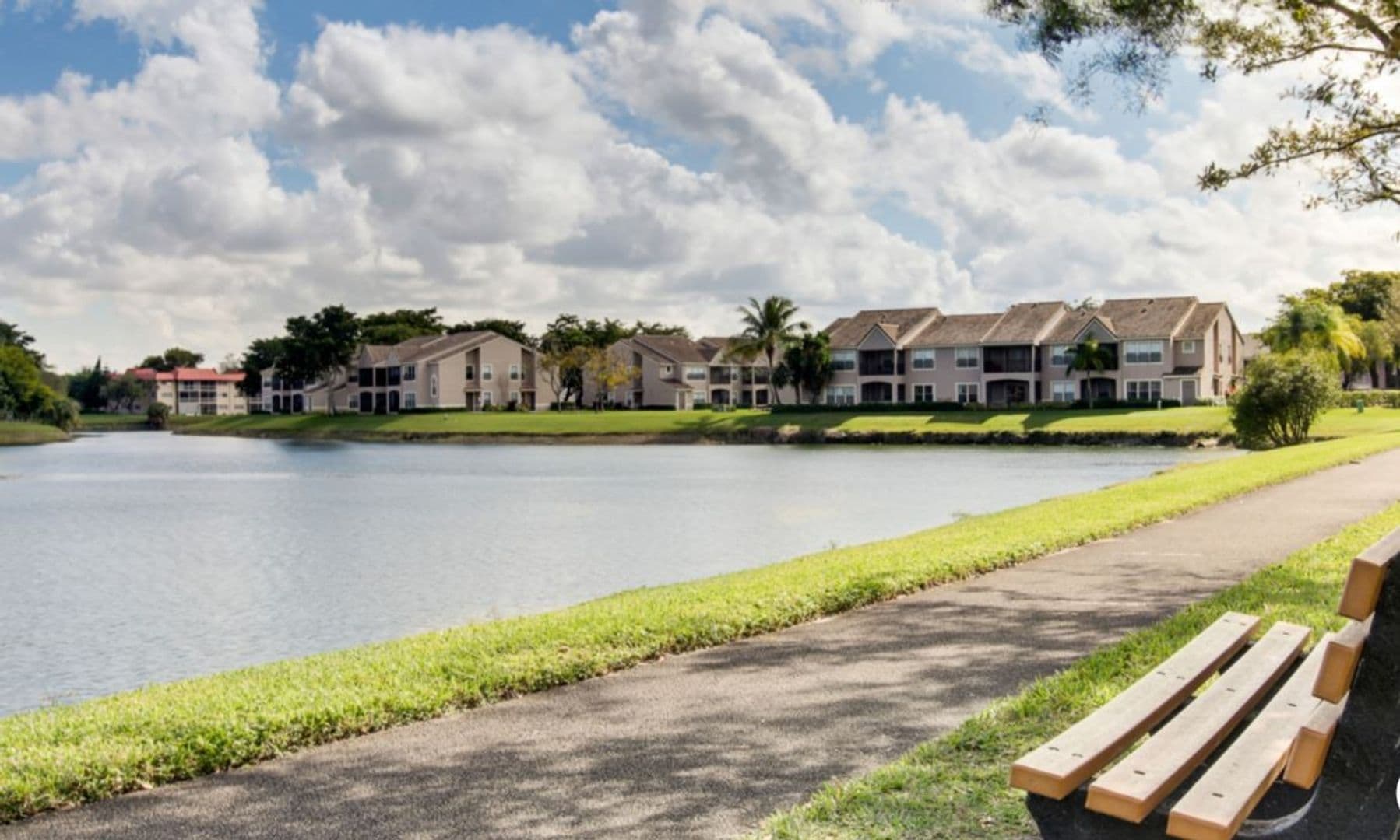 Coral Springs Apartment: 2801 Northwest 91st. Ave.