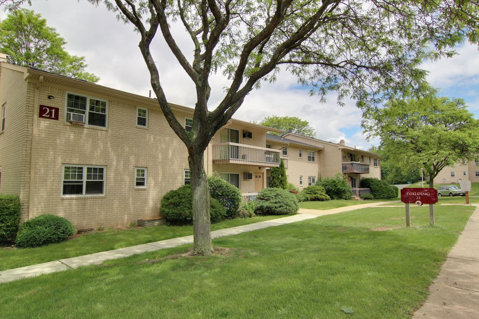 Netcong Apartment: 163 Route 46 West