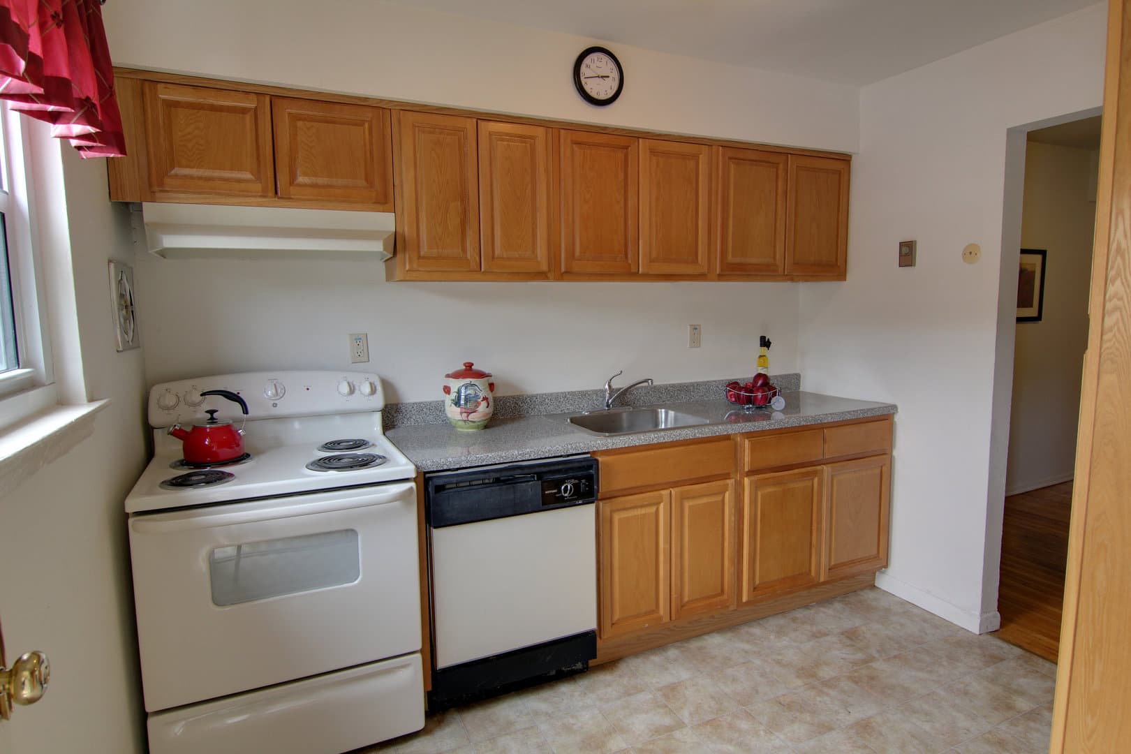 Ocean Township Apartment: 33 Willow Dr.