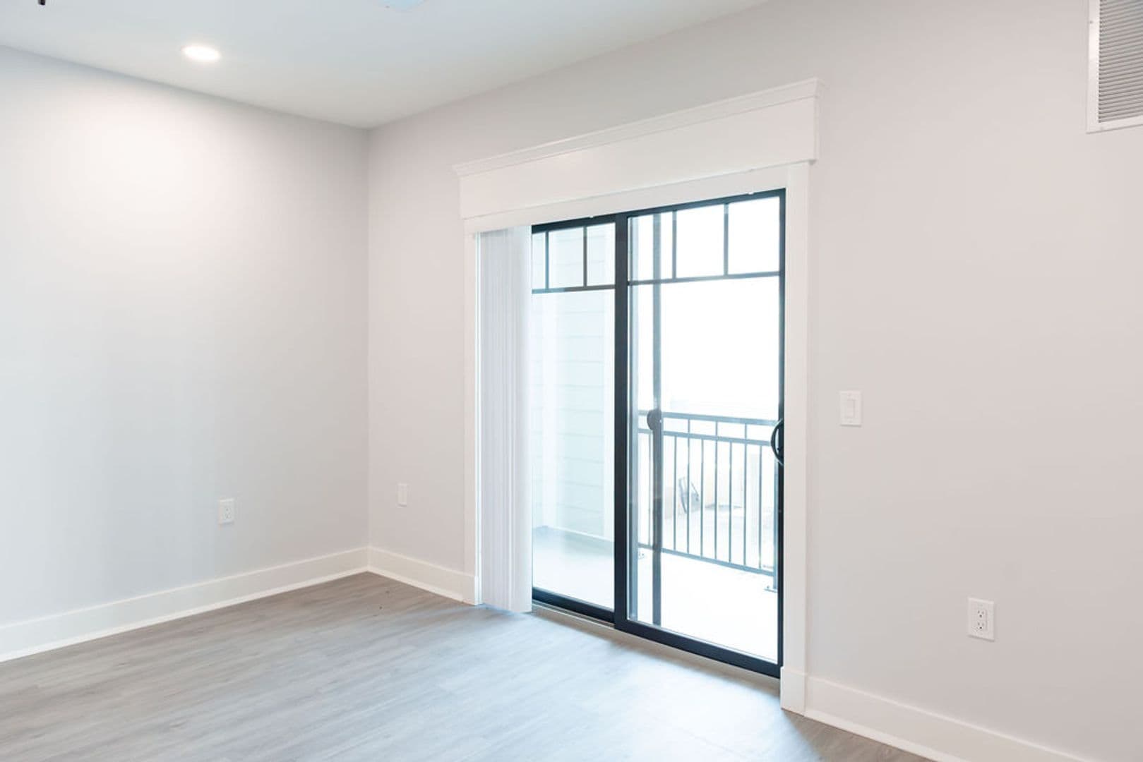 Fanwood Apartment: 282 South Ave