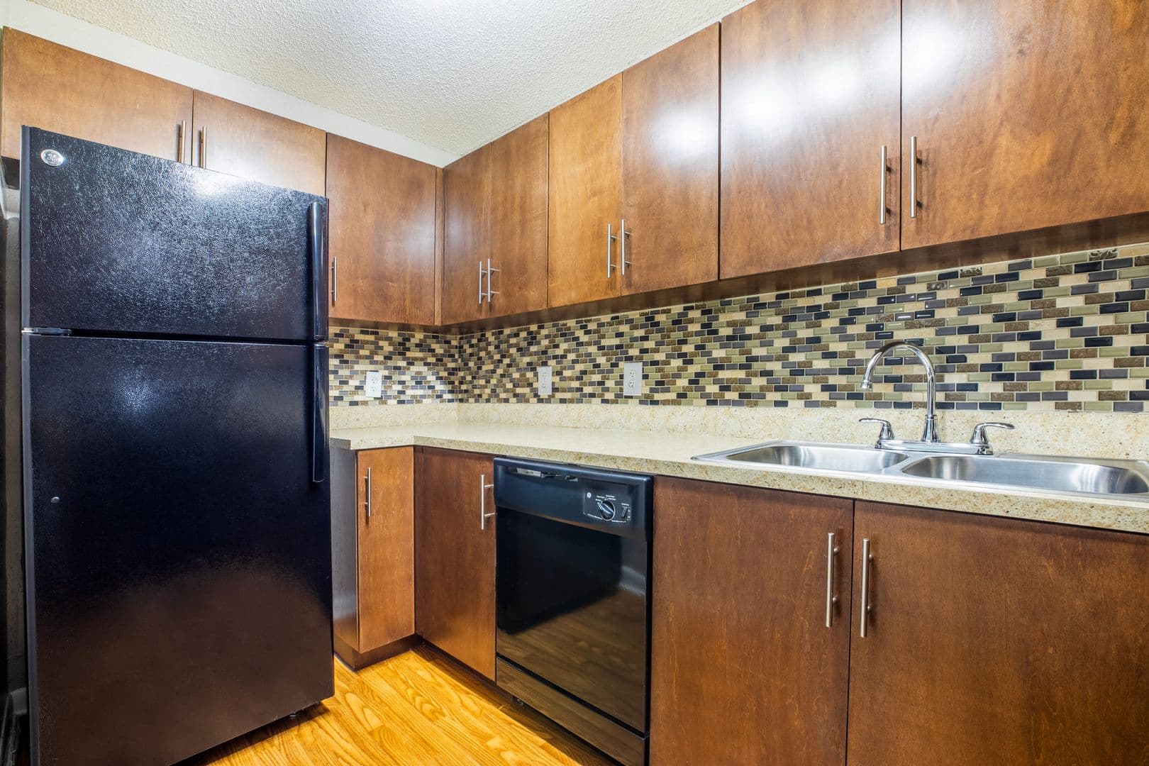 Coral Springs Apartment: 2801 Northwest 91st. Ave.