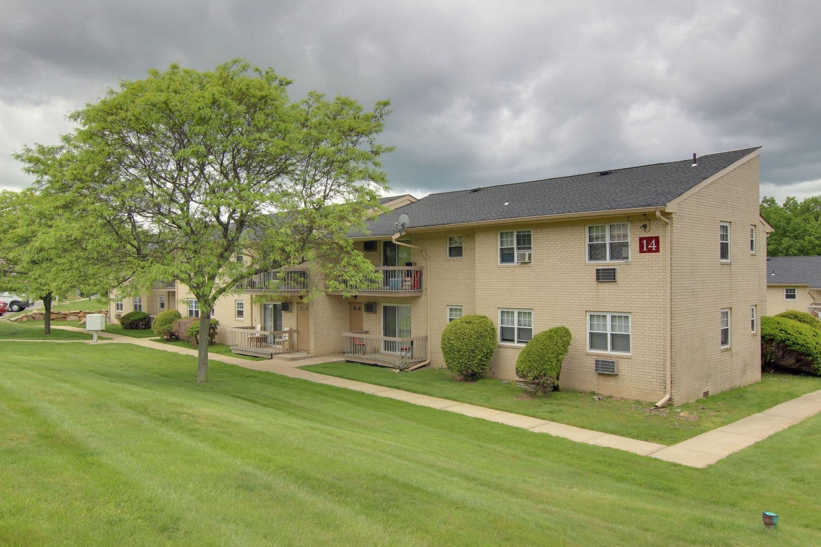 Netcong Apartment: 163 Route 46 West