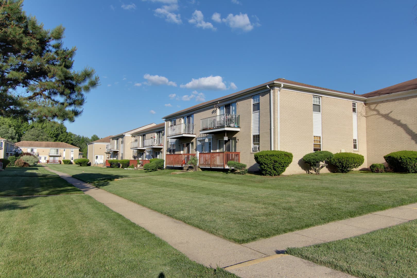 Ocean Township Apartment: 33 Willow Dr.