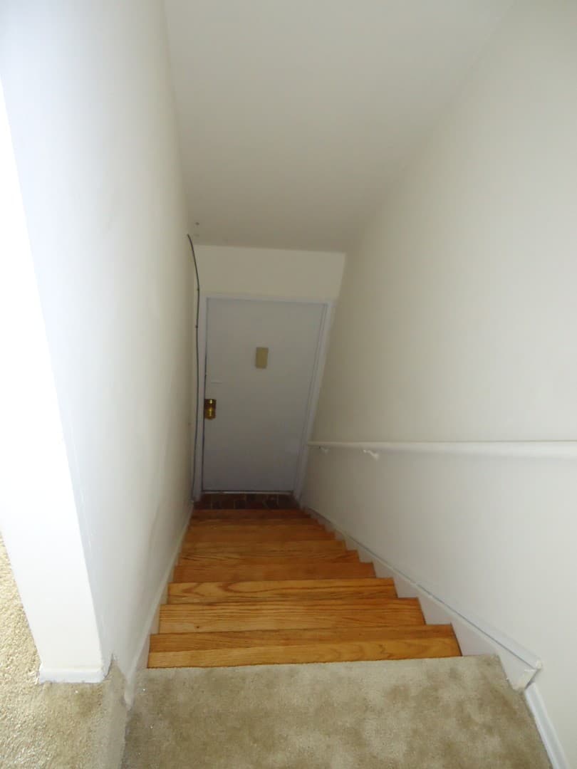 Ocean Township Apartment: 33 Willow Dr.