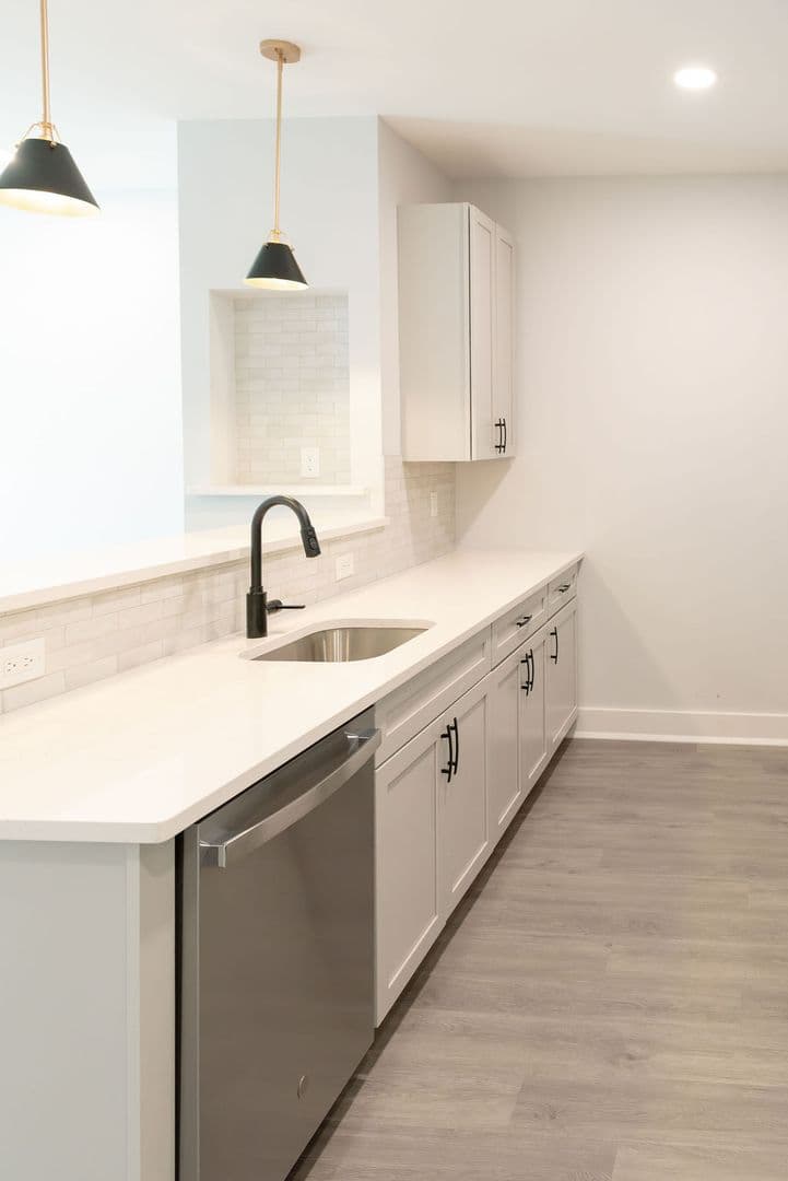 Fanwood Apartment: 282 South Ave