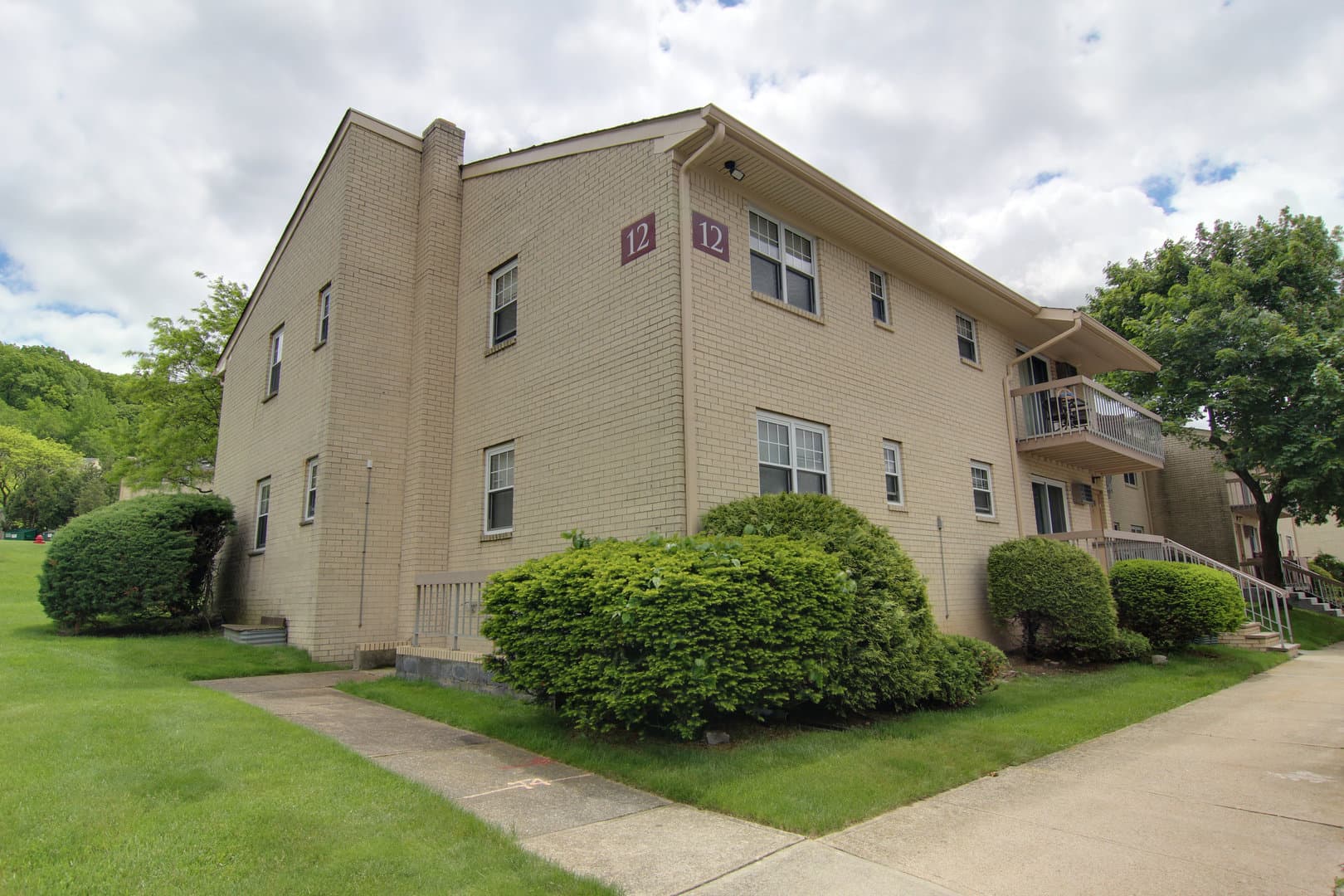 Netcong Apartment: 163 Route 46 West