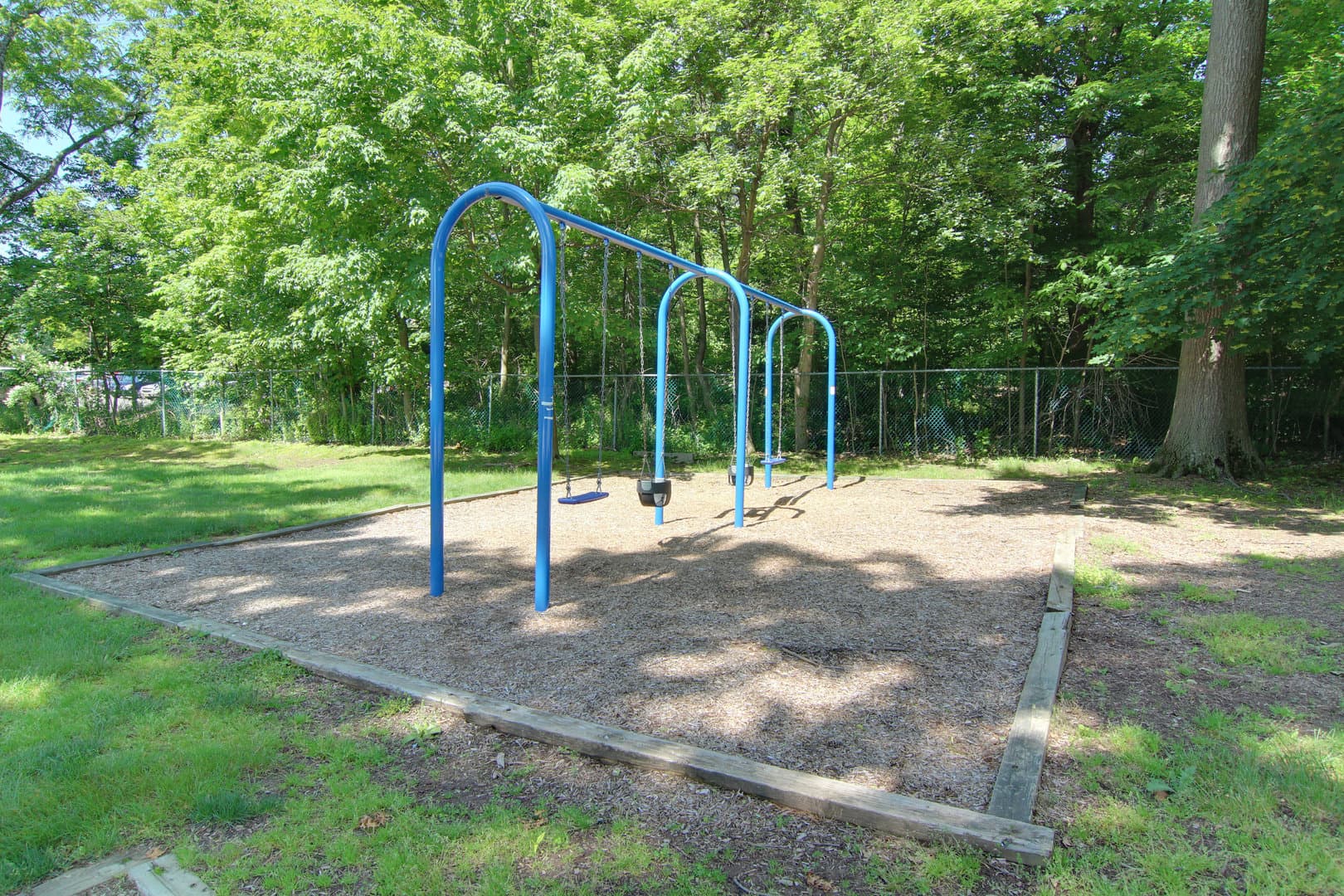 Parsippany Apartment: 300 Parsippany Rd