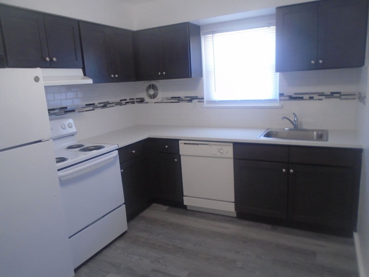 Ocean Township Apartment: 33 Willow Dr.