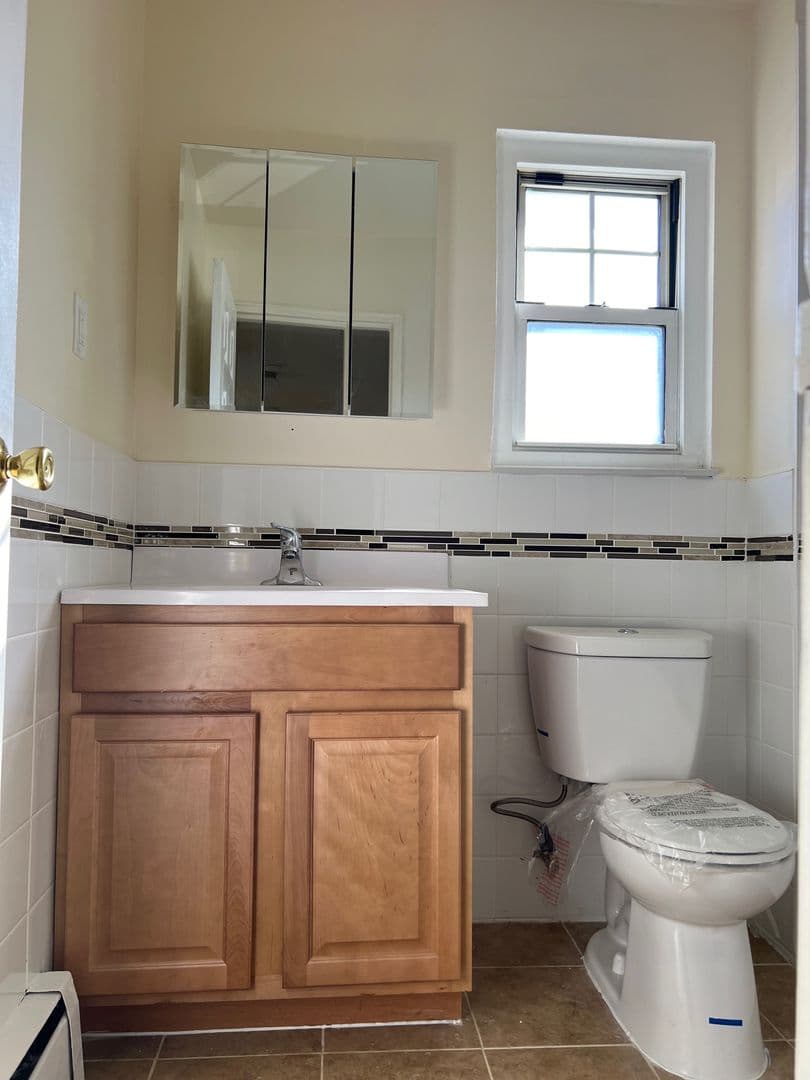 Ocean Township Apartment: 33 Willow Dr.
