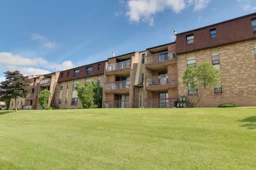 Keasbey Apartment: 1200 Sunnyview Oval