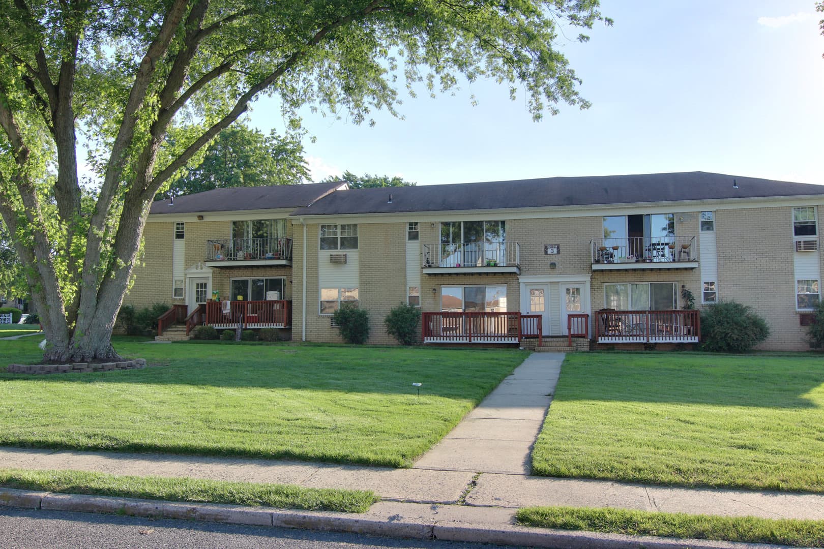 Ocean Township Apartment: 33 Willow Dr.