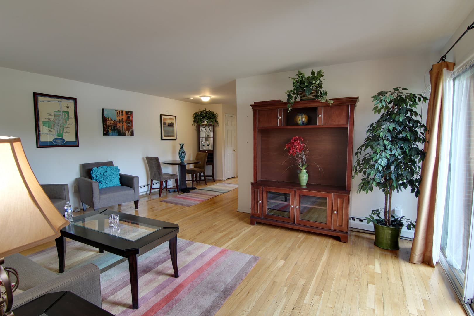 Hillsborough Apartment: 5 Bloomingdale Dr