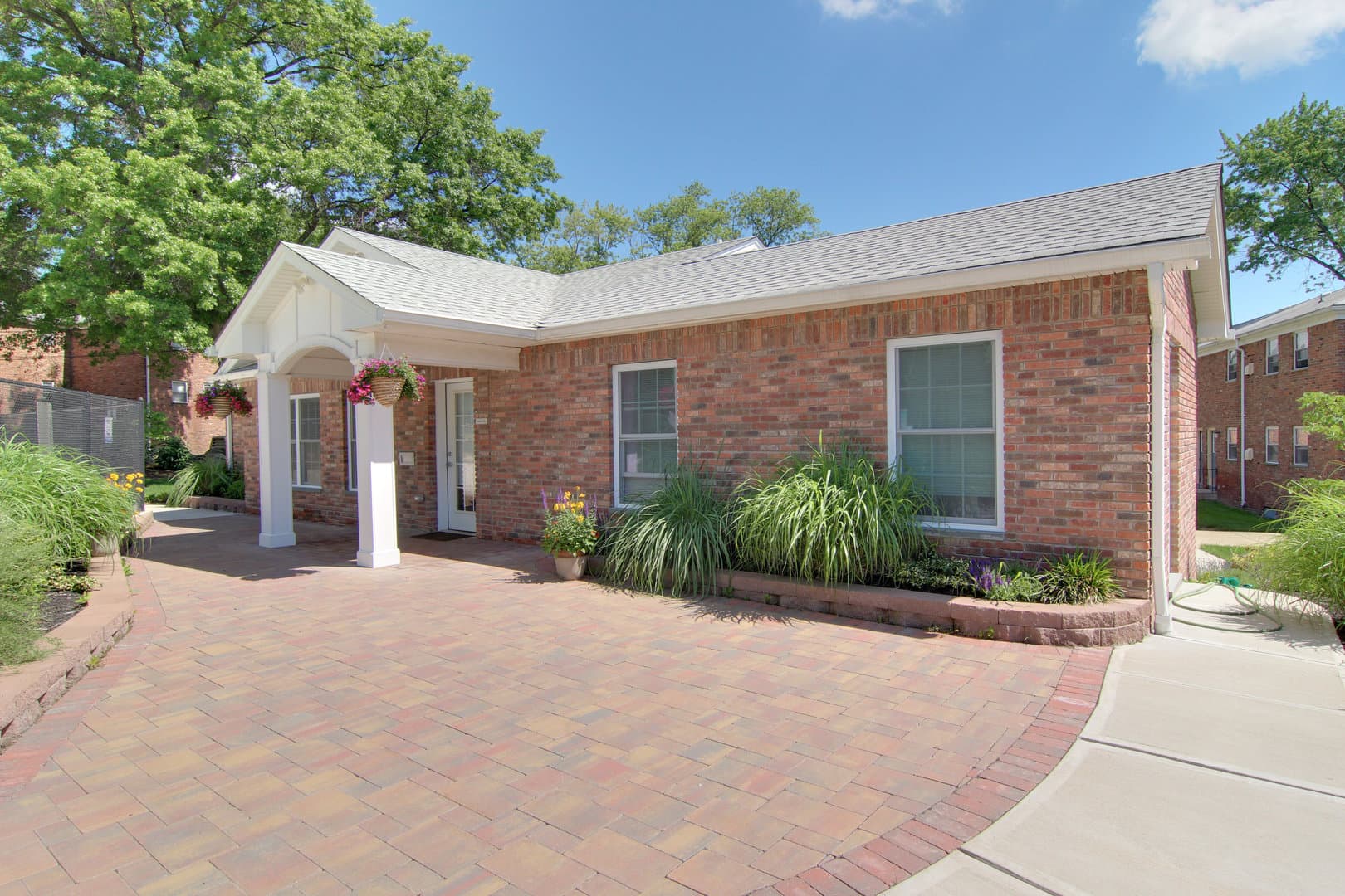 Parsippany Apartment: 300 Parsippany Rd