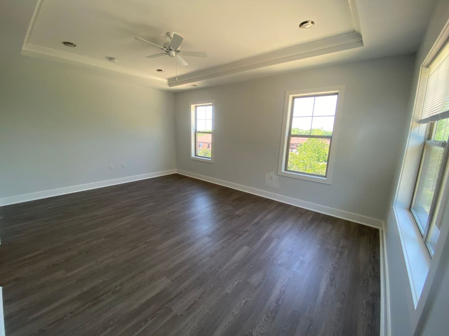 Keasbey Apartment: 1200 Sunnyview Oval
