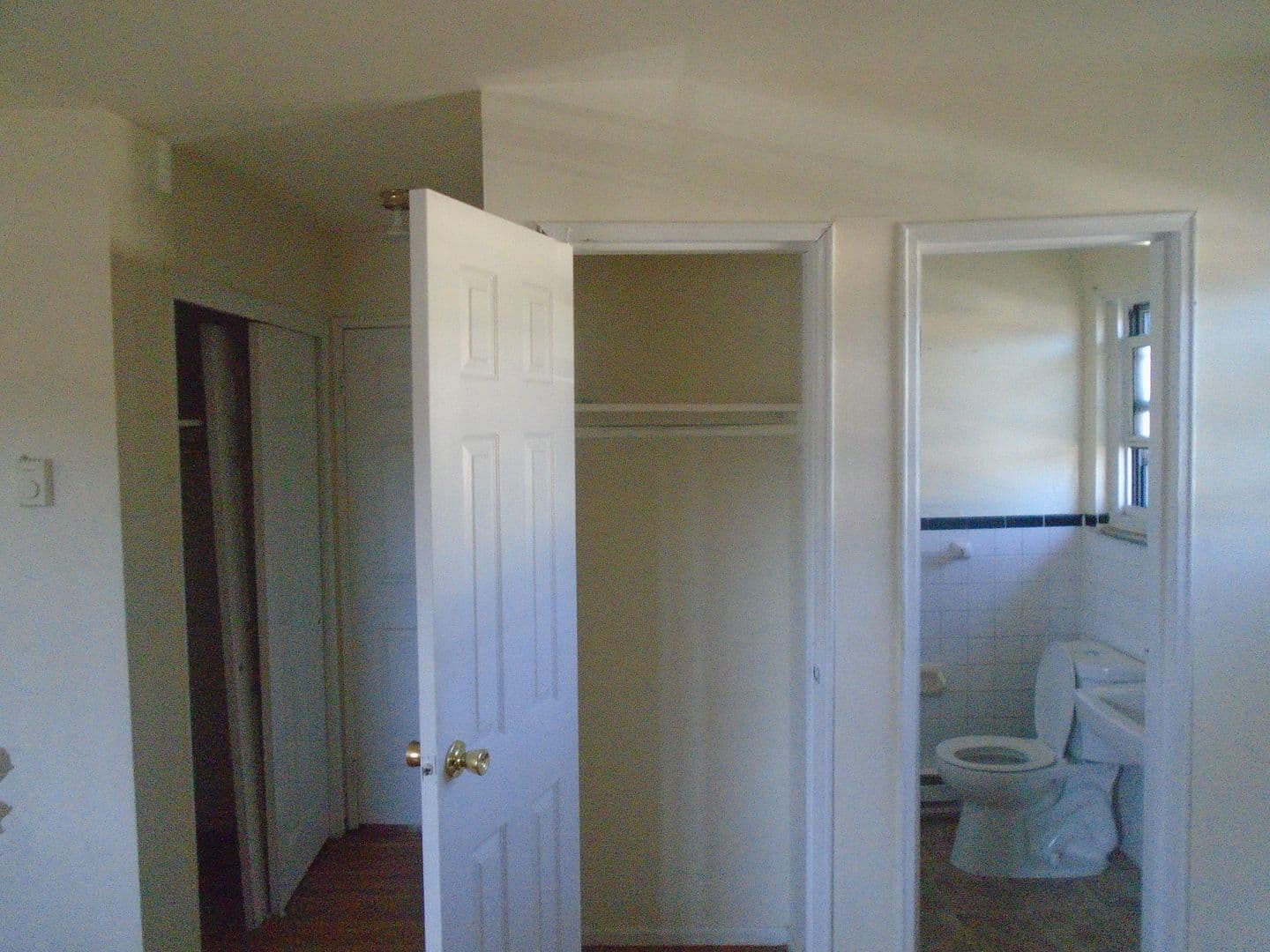 Ocean Township Apartment: 33 Willow Dr.