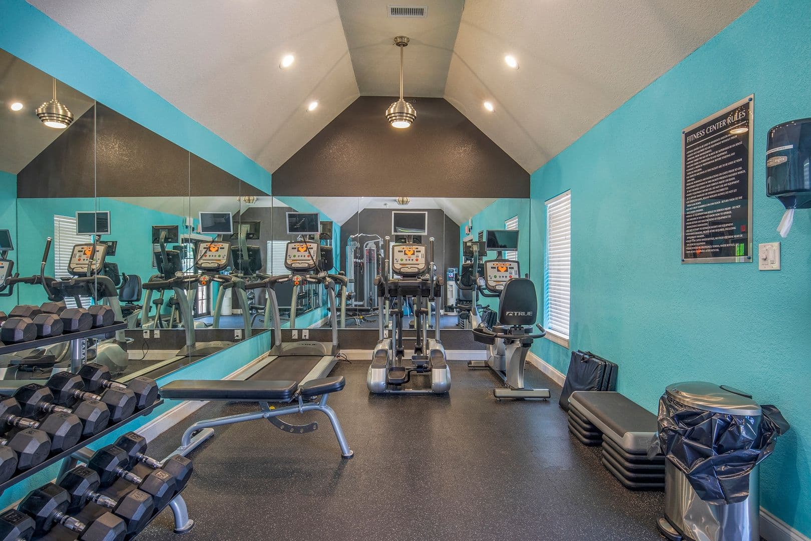 Coral Springs Apartment: 2801 Northwest 91st. Ave.