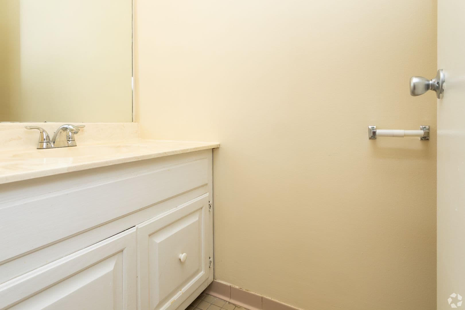 Baltimore Apartment: 1518 Park Avenue