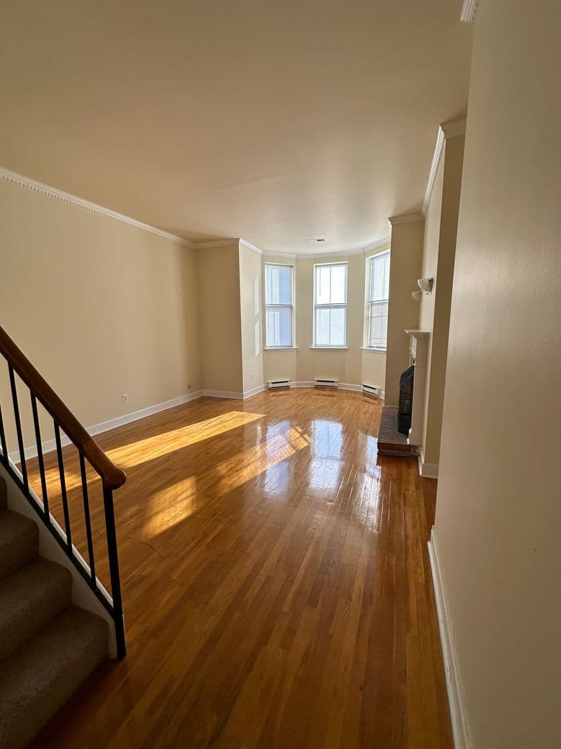Baltimore Apartment: 1518 Park Avenue