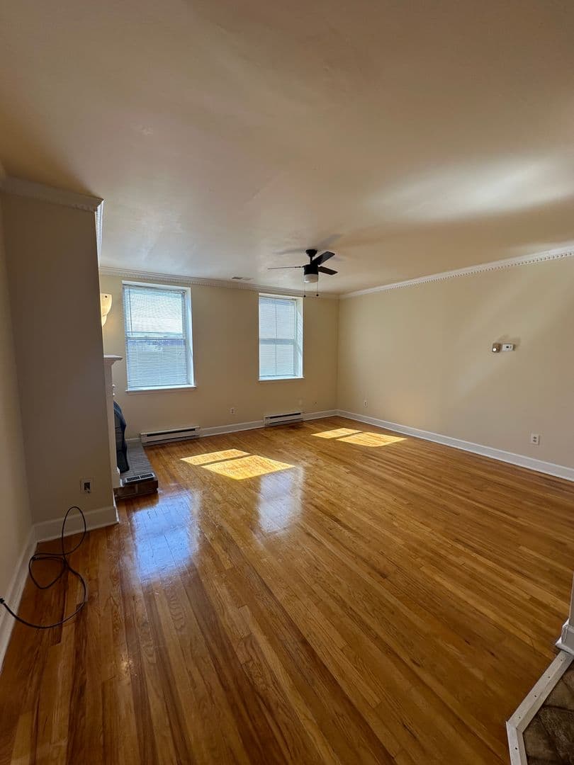 Baltimore Apartment: 1518 Park Avenue