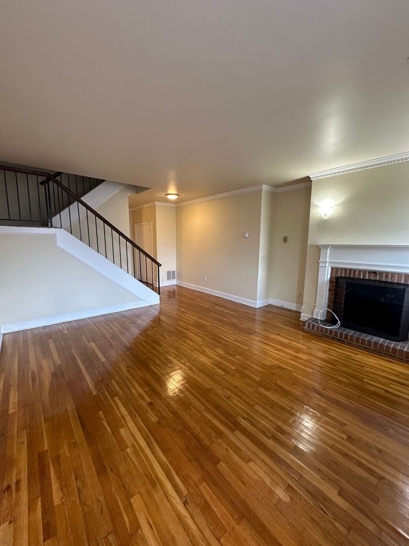 Baltimore Apartment: 1518 Park Avenue