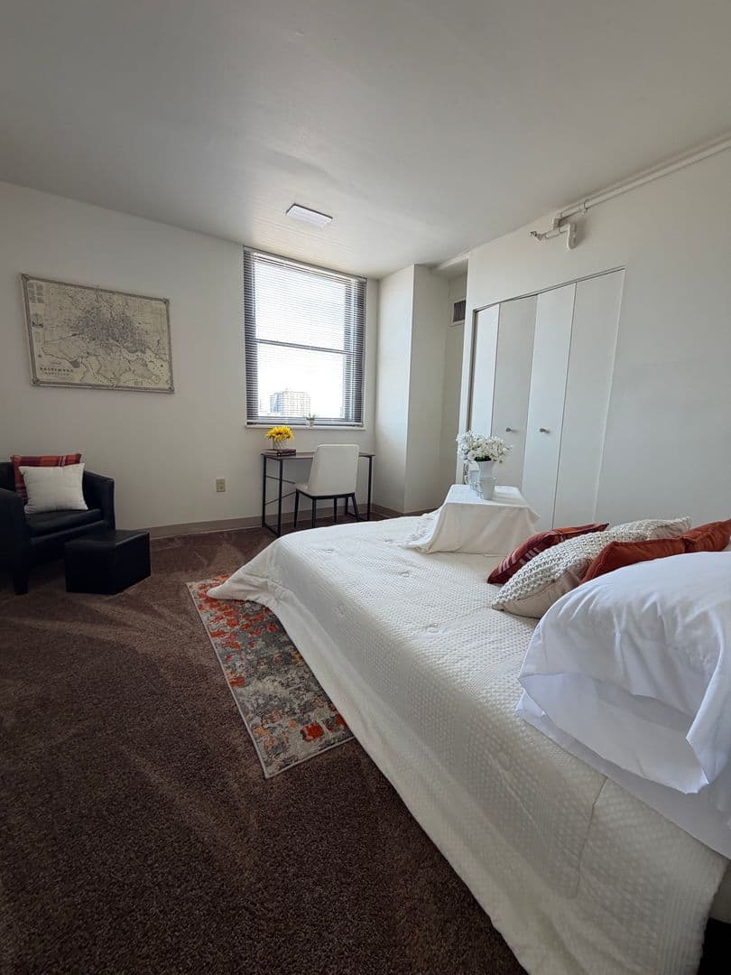 Baltimore Apartment: 716 Washington Place