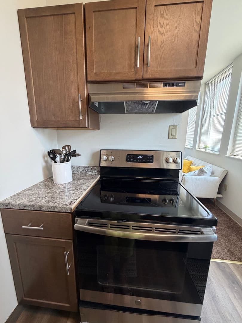 Baltimore Apartment: 716 Washington Place