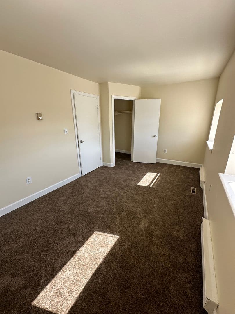Baltimore Apartment: 1518 Park Avenue